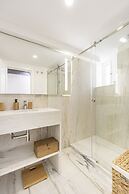 Cascais Petit Bijou by Cadenzalux