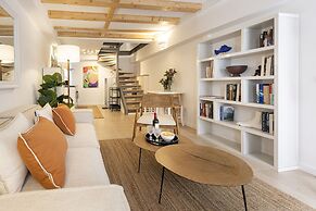 Cascais Petit Bijou by Cadenzalux