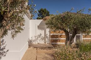 Wooden Villa By Cadenzalux