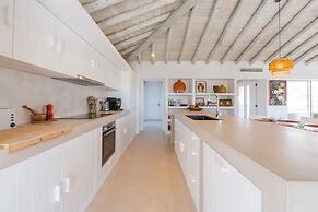 Wooden Villa By Cadenzalux