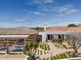 Wooden Villa By Cadenzalux