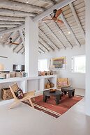 Wooden Villa By Cadenzalux