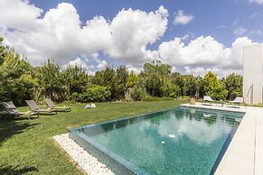 Troia Design Villa by Cadenzalux