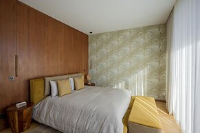 Troya Regal Villa By Cadenzalux