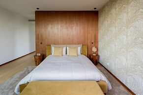 Troya Regal Villa By Cadenzalux