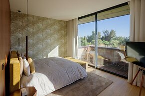 Troya Regal Villa By Cadenzalux