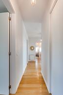 Garden Seaside Villa by Cadenzalux