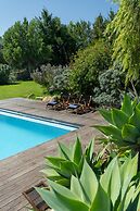 Garden Seaside Villa by Cadenzalux