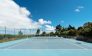 Garden Seaside Villa by Cadenzalux