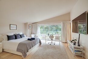 Light Villa by Cadenzalux