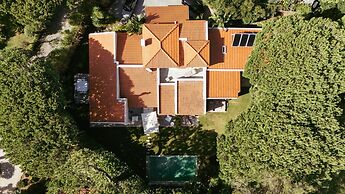 Light Villa by Cadenzalux