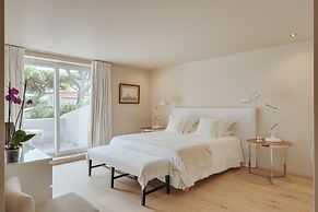 Light Villa by Cadenzalux