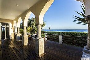 Seafront Manor by Cadenzalux