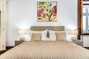 Seafront Manor by Cadenzalux