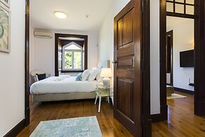 Seafront Manor by Cadenzalux