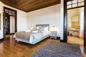 Seafront Manor by Cadenzalux