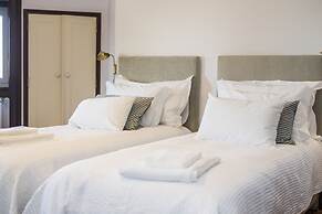 Seafront Manor by Cadenzalux