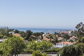 Estoril Queen s Apartment by Cadenzalux