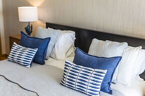 Estoril Queen s Apartment by Cadenzalux