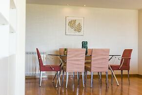 Estoril Queen s Apartment by Cadenzalux