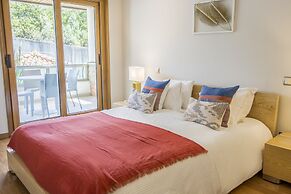 Estoril Queen s Apartment by Cadenzalux