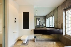 The Hampstead Garden Hideaway - 5bdr Home With Pool and Garden