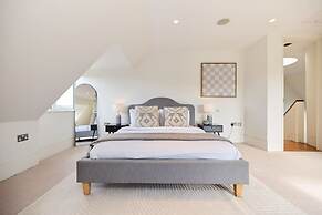 The Hampstead Garden Hideaway - 5bdr Home With Pool and Garden