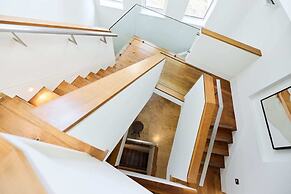 The Hampstead Garden Hideaway - 5bdr Home With Pool and Garden