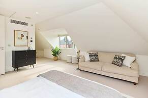 The Hampstead Garden Hideaway - 5bdr Home With Pool and Garden