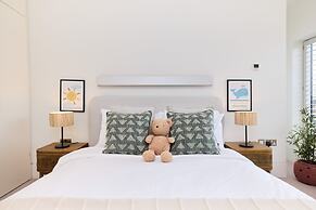 The Hampstead Garden Hideaway - 5bdr Home With Pool and Garden