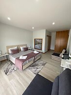 Douro Elegance Suites