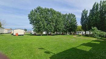 6 Guests - 3 Bedrooms - Entertainment - Near Beach