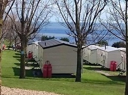 6 Guests - 3 Bedrooms - Entertainment - Near Beach