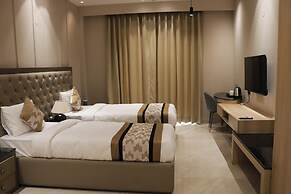 Infinity Stays - Hotel Near Medanta