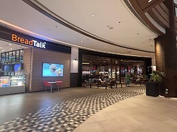 Makati Center Prime Accommodations