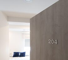 RECOVERY HOUSE BY ZENYA HOST