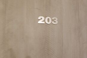 RECOVERY HOUSE BY ZENYA HOST