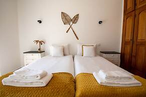 Pomba Beautifully Renovated With Heated Pool