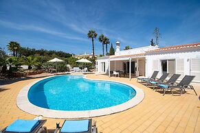 Pomba Beautifully Renovated With Heated Pool