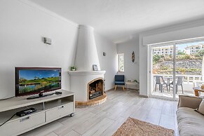 Azula Bright and Airy 2 Bedroom Apartment With p