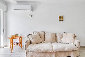 Azula Bright and Airy 2 Bedroom Apartment With p