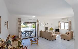 Carosim Quiet Location Close to Beach Private