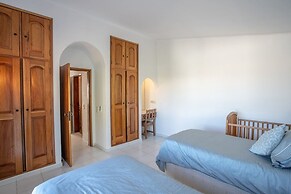 Carosim Quiet Location Close to Beach Private