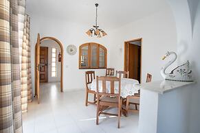 Carosim Quiet Location Close to Beach Private