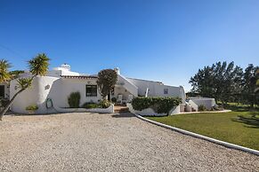Casa Ryder Casa Ryder Short Walk From Marinha b