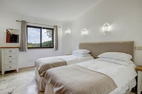 Casa Ryder Casa Ryder Short Walk From Marinha b