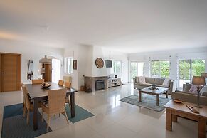 16 Centeanes Fabulous Location Just Short Walk t