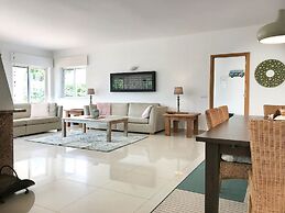 16 Centeanes Fabulous Location Just Short Walk t