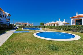Apartment Oleander Excellent Townhouse in Carvoe