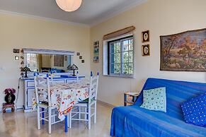 Apartment Oleander Excellent Townhouse in Carvoe